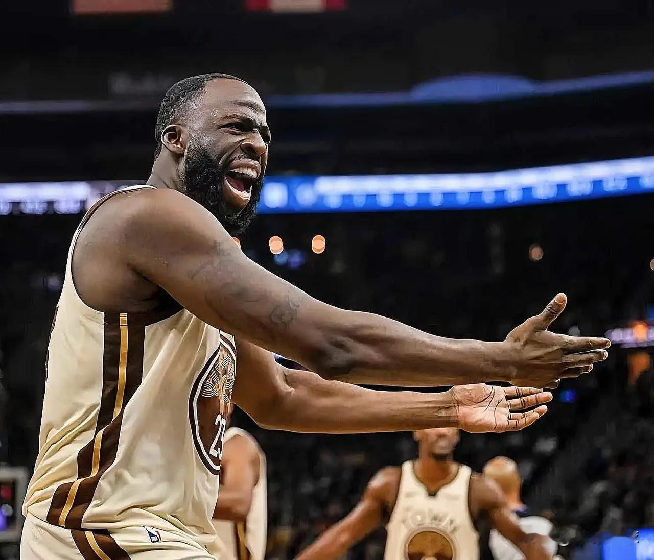 金州恶汉icon追梦格林不服从安排啊！

根据知名记者Marc Spears的报