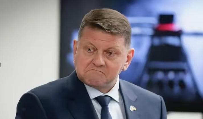 乌克兰传来消息，乌军前总司令扎卢日尼称，一旦乌克兰士兵从前线返回家乡，乌克兰可能