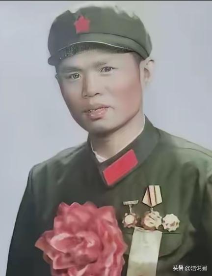 1982年，在越战中立下一等功的龙洪春，坚持娶一个入狱的女工，被取消军校保送，两
