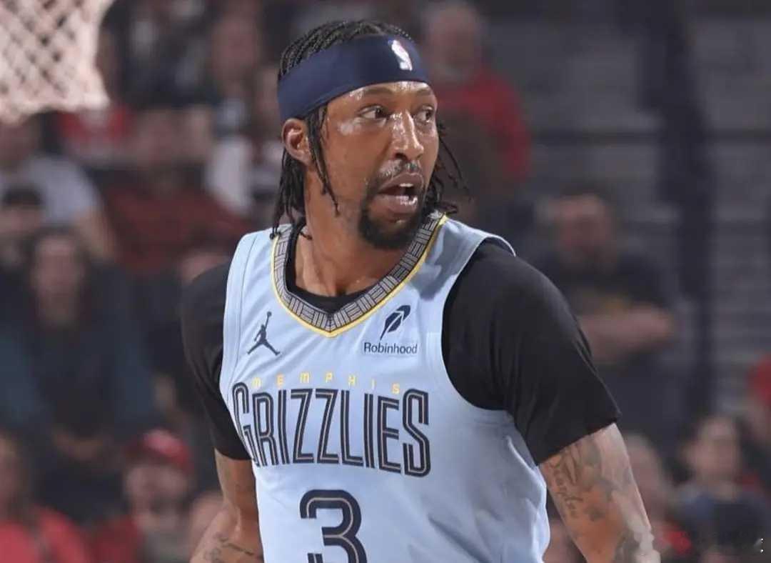 官方：波普因接受手术矫正右手小指错位，将缺席剩余全部比赛北京时间2月20日，孟菲