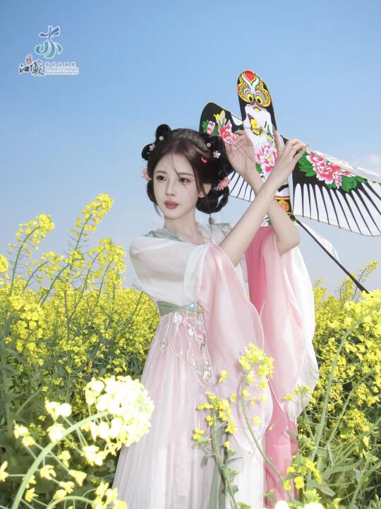 “春知晓 梦不觉”