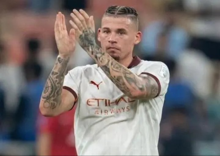 埃弗顿在租借卡尔温-菲利普斯的转会中领先维拉。据悉，在奥纳纳加盟维拉之后，埃弗顿