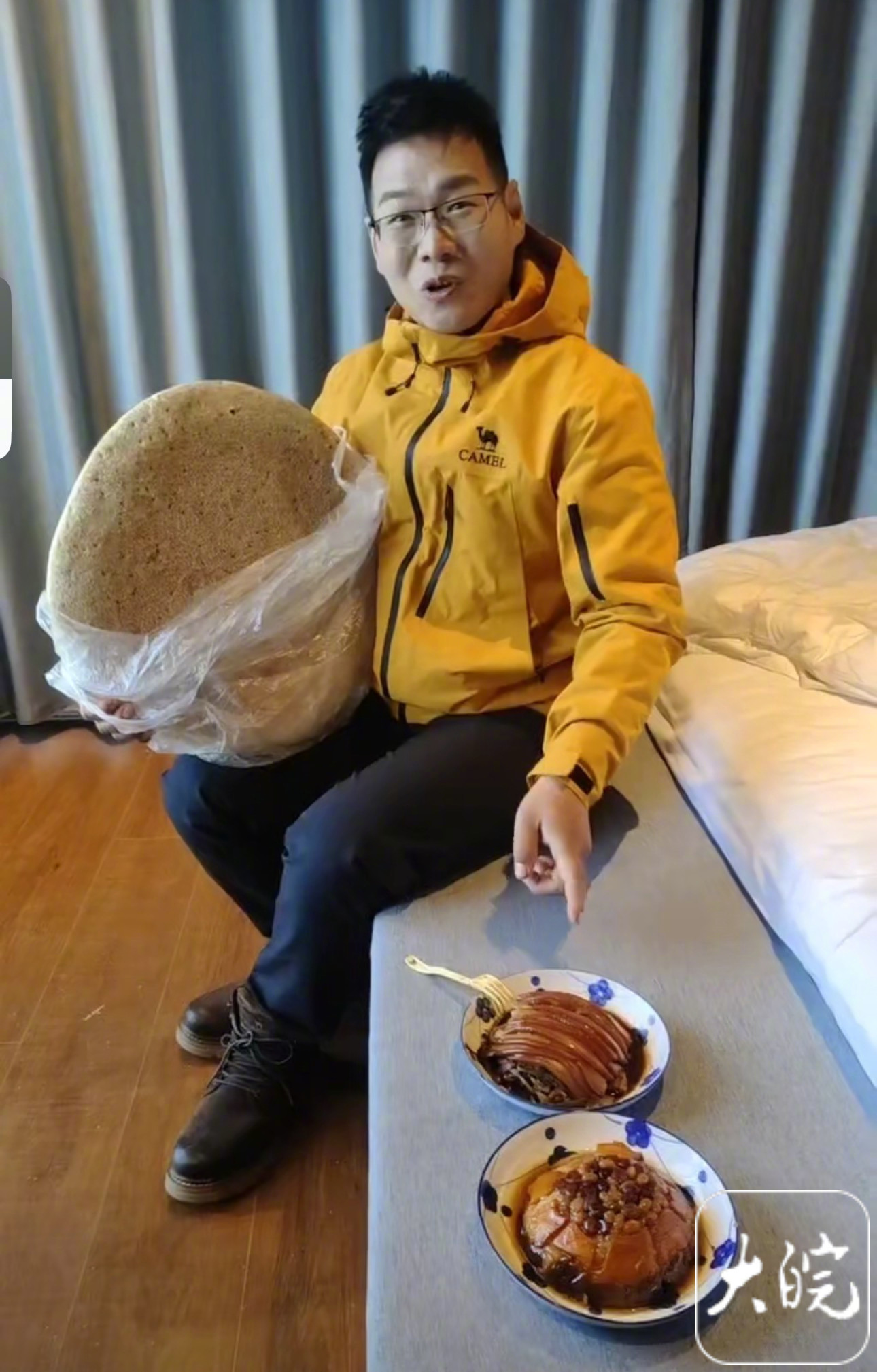 11月24日，在张家界七星山历经了41天原始荒野极限淬炼，来自安徽亳州的67号选