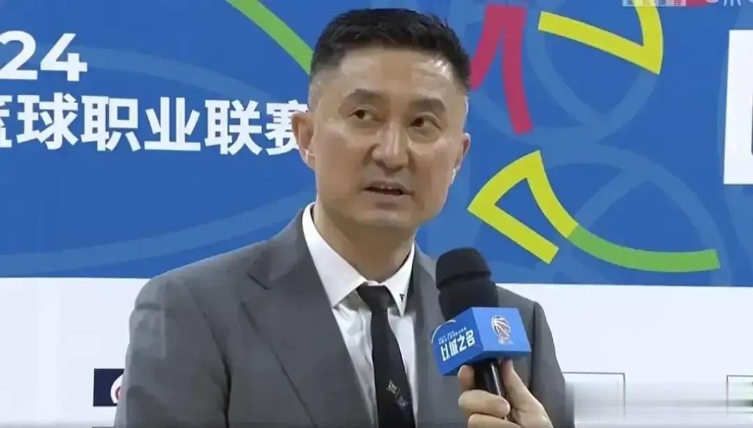 广东平时大练兵，只为季后赛蓄力！主教练杜锋站得高看的远

★广东VS宁波，略见一