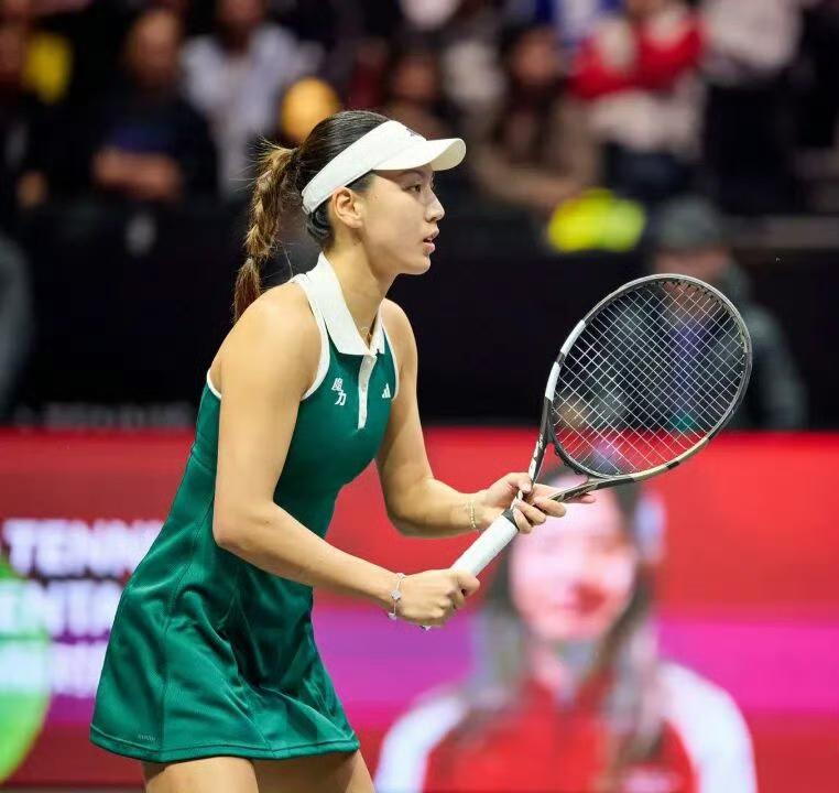 王欣瑜击败六届大满贯冠军斯瓦泰克！在网球WTCC对抗赛中，王欣瑜表现的相当的出色