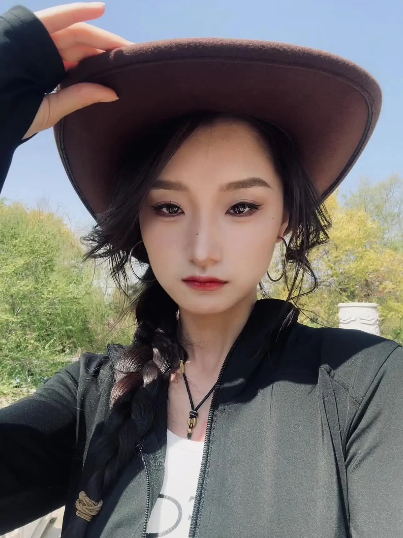 若命运由我执笔  愿以灵魂相抵