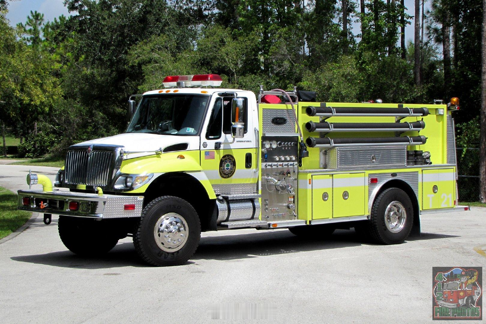 这是荧光绿？黄消防车Walt Disney WorldReedy Creek E