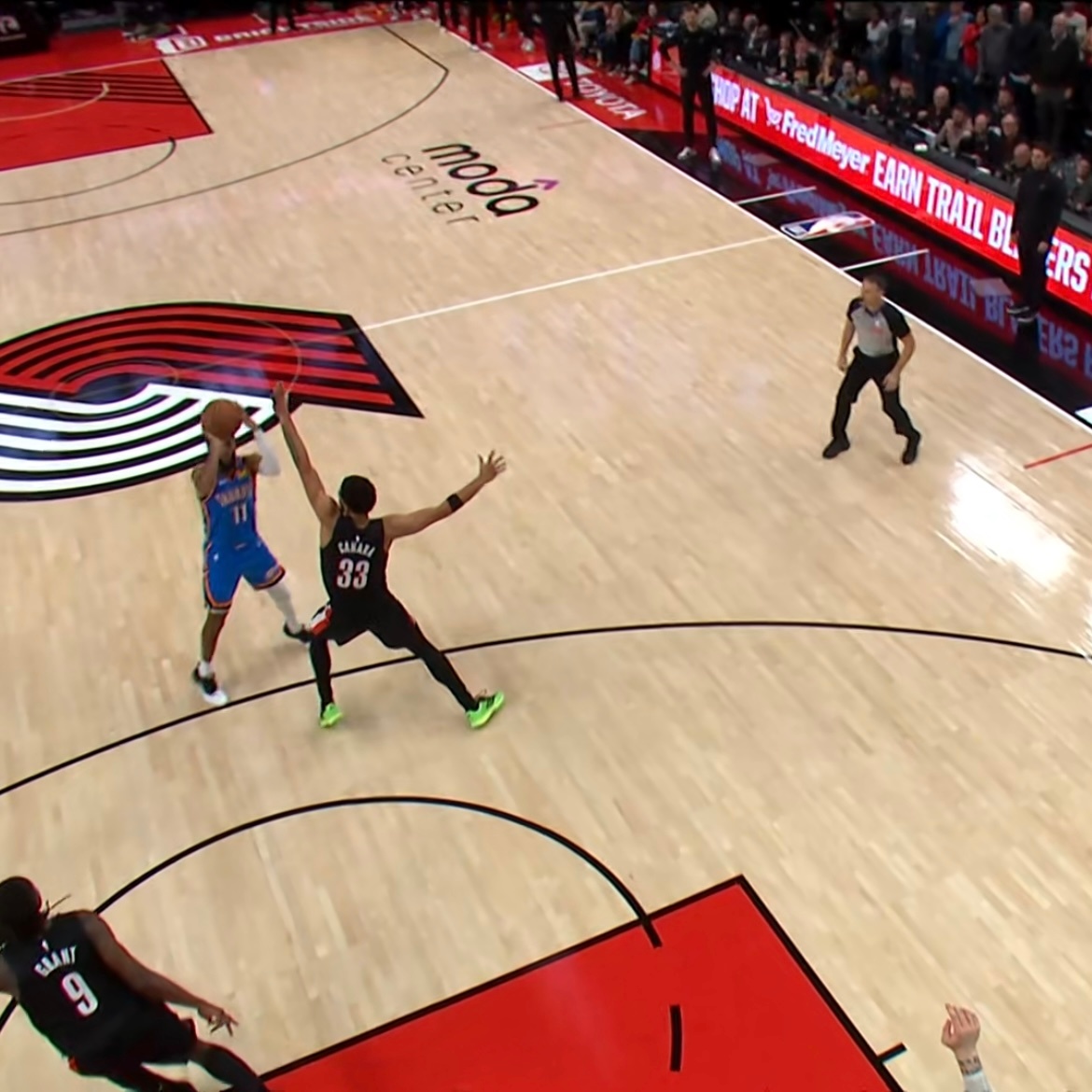 好家伙，雷霆这场能否力保不破金身的比赛，能把悬念延续到这种细到发丝的地步……伊赛