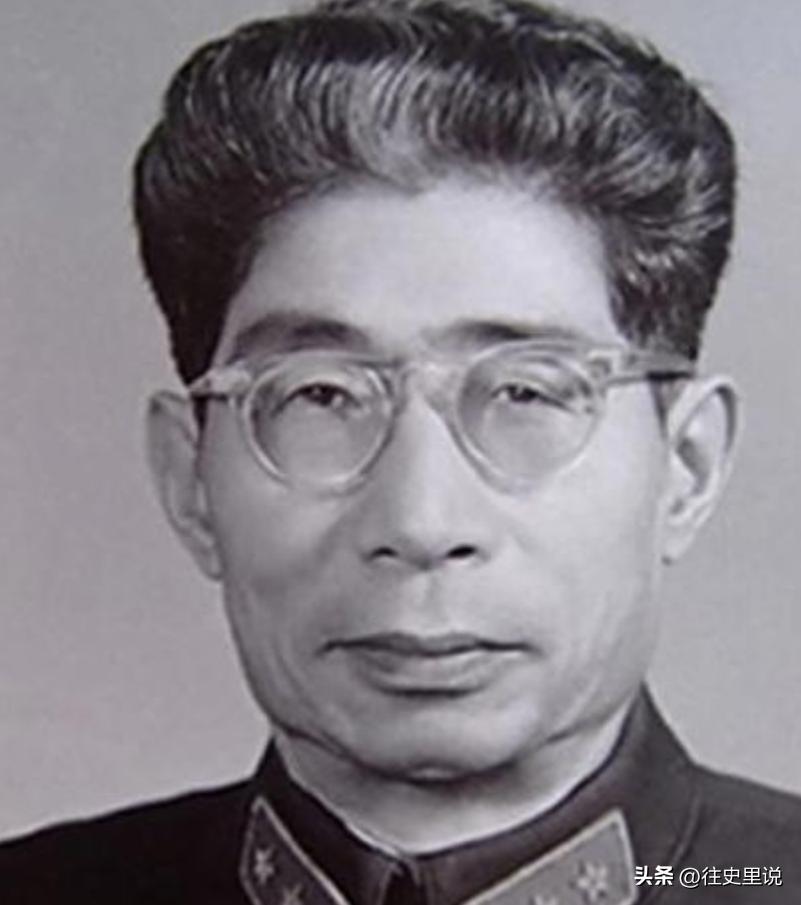 1967年，许世友到北京开会，一开国上将笑着和他打招呼，他理都不理，对方只能尴尬