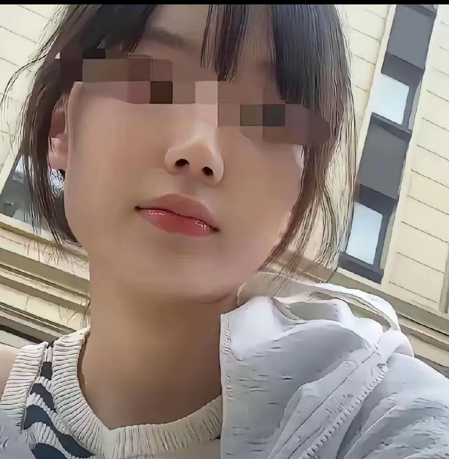 “伟大”并非一定要是轰轰烈烈、惊天动地，现实里，对陌生人伸出援手，平凡的善意举动