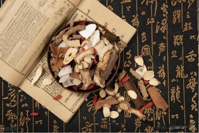 吃了中药后，不要碰这五种东西，否则就是白花钱

中医药作为中华民族的传统瑰宝，历