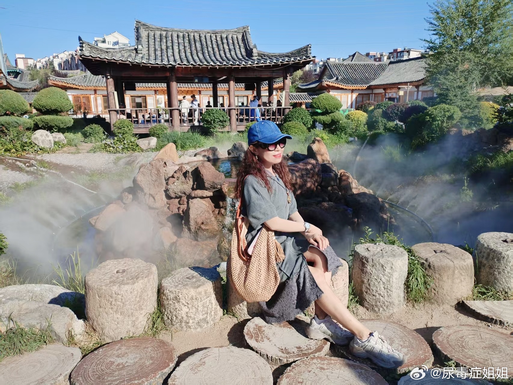 今天是抵达延吉的第一天，去逛了朝鲜民俗园。民俗园比我20年前去规模大了一些，原来