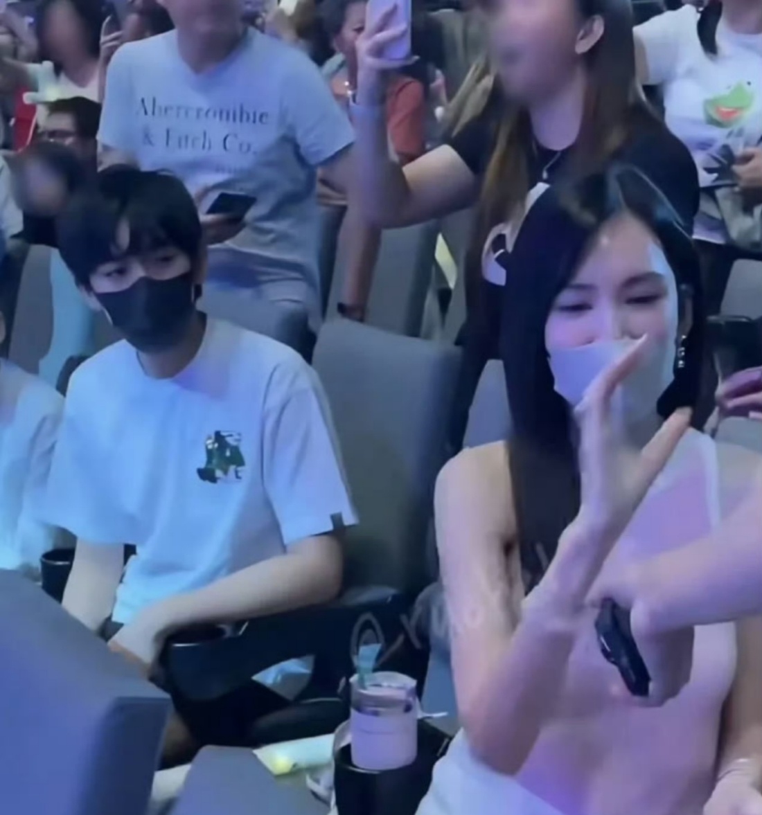 林志颖儿子kimi现在好帅，虽然戴着口罩，但是整体看着还是蛮帅的，林志颖的儿子差
