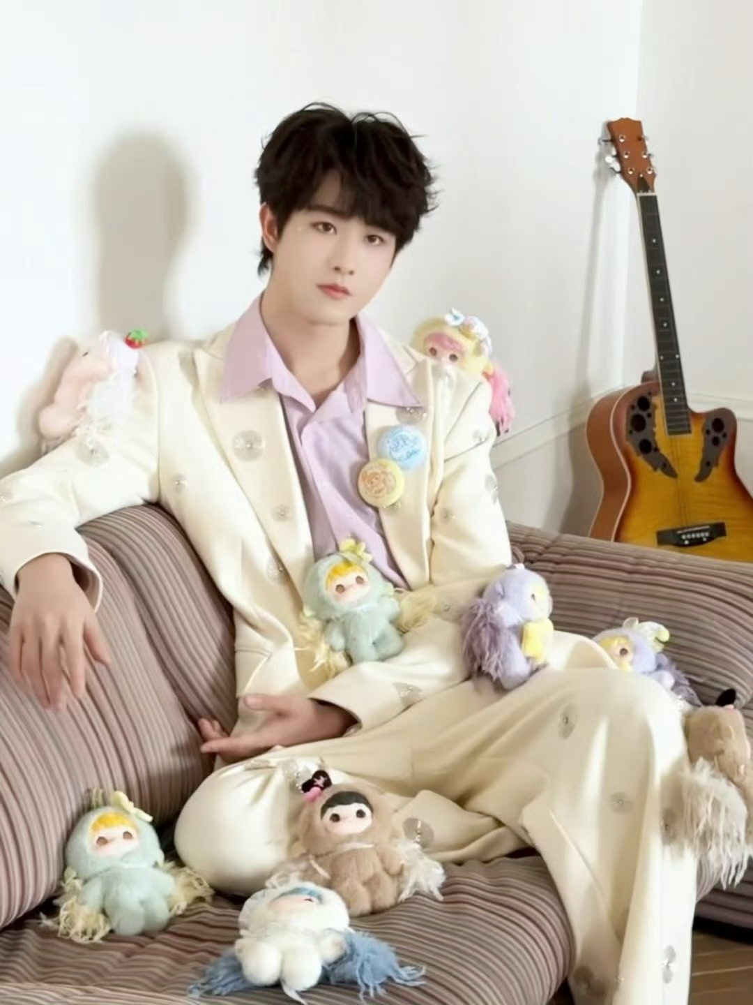 田嘉瑞都不白来式饭撒 田嘉瑞对粉丝也太宠了吧!全程笑眯眯地配合大家，粉丝要求比O