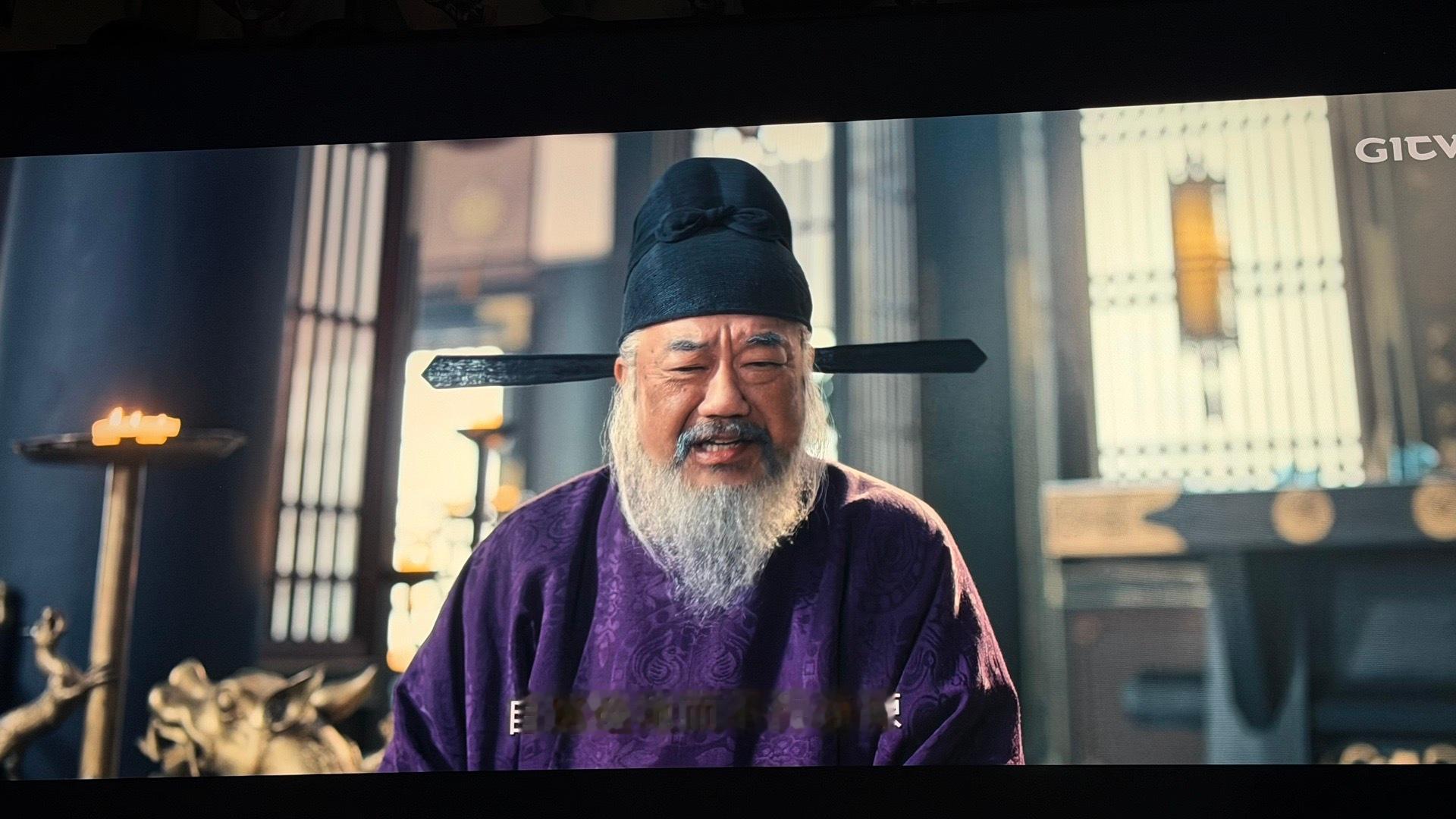 重温能看到很多细节冯道对郭家父子真的上心知道郭荣要出征都快急哭了石敬瑭死的时候求