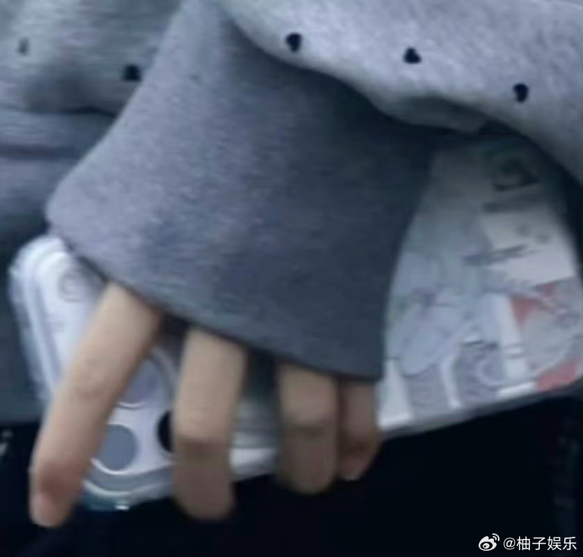 王橹杰新手机壳是天使王橹杰新手机壳是天使诶，好会选审美好棒