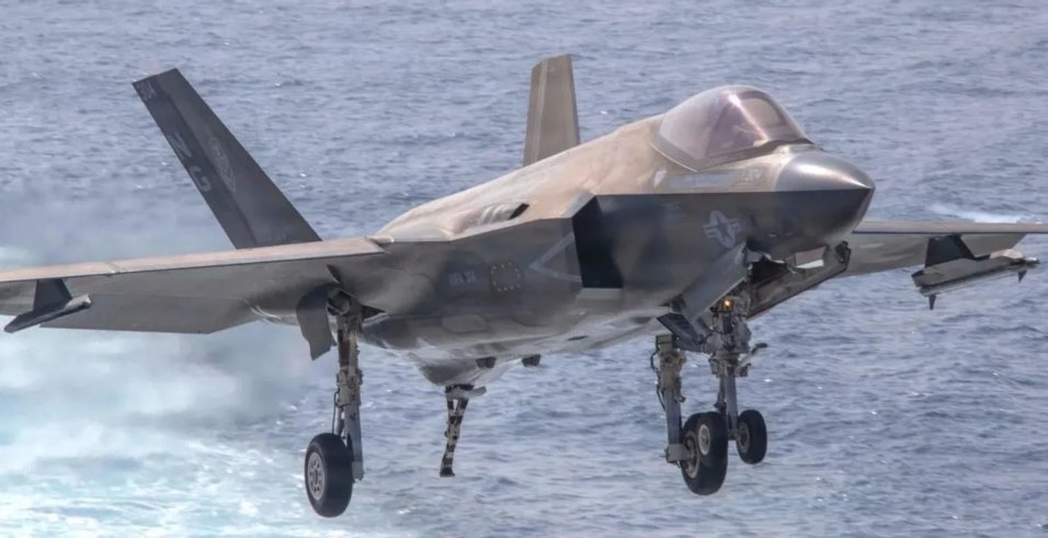 打起来了，美航母开了第一枪，伊朗icon果然好猛，各大势力选边站F-35C一枚导