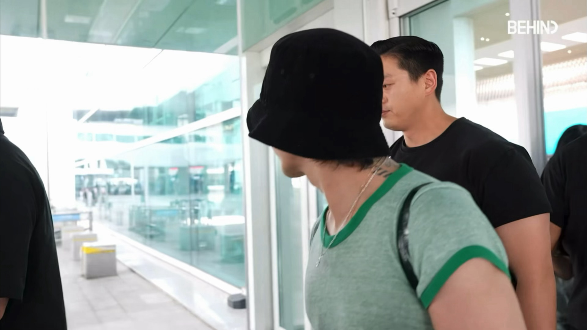 这家媒体是懂我家daddy的喉结有多美味的🫡😘🙌🏻 