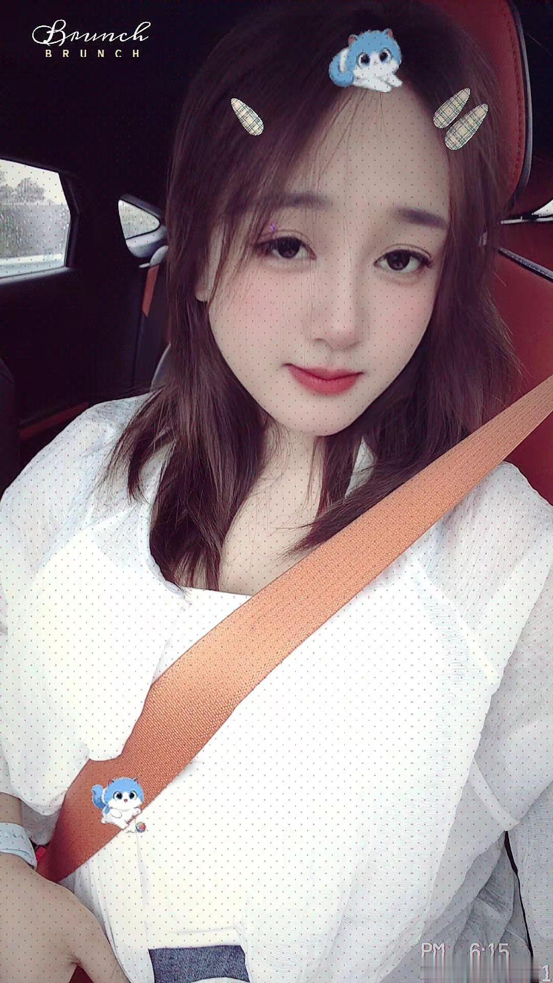 可惜你听不懂云南山歌 也不懂我的深情，要不然就给我介绍一个我们云南女孩做老婆了?