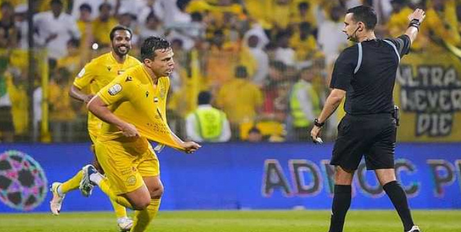 004  迪拜祈祷 VS 慕哈瑞克（情报）1.在一波六连胜之后，迪拜祈祷先是在阿