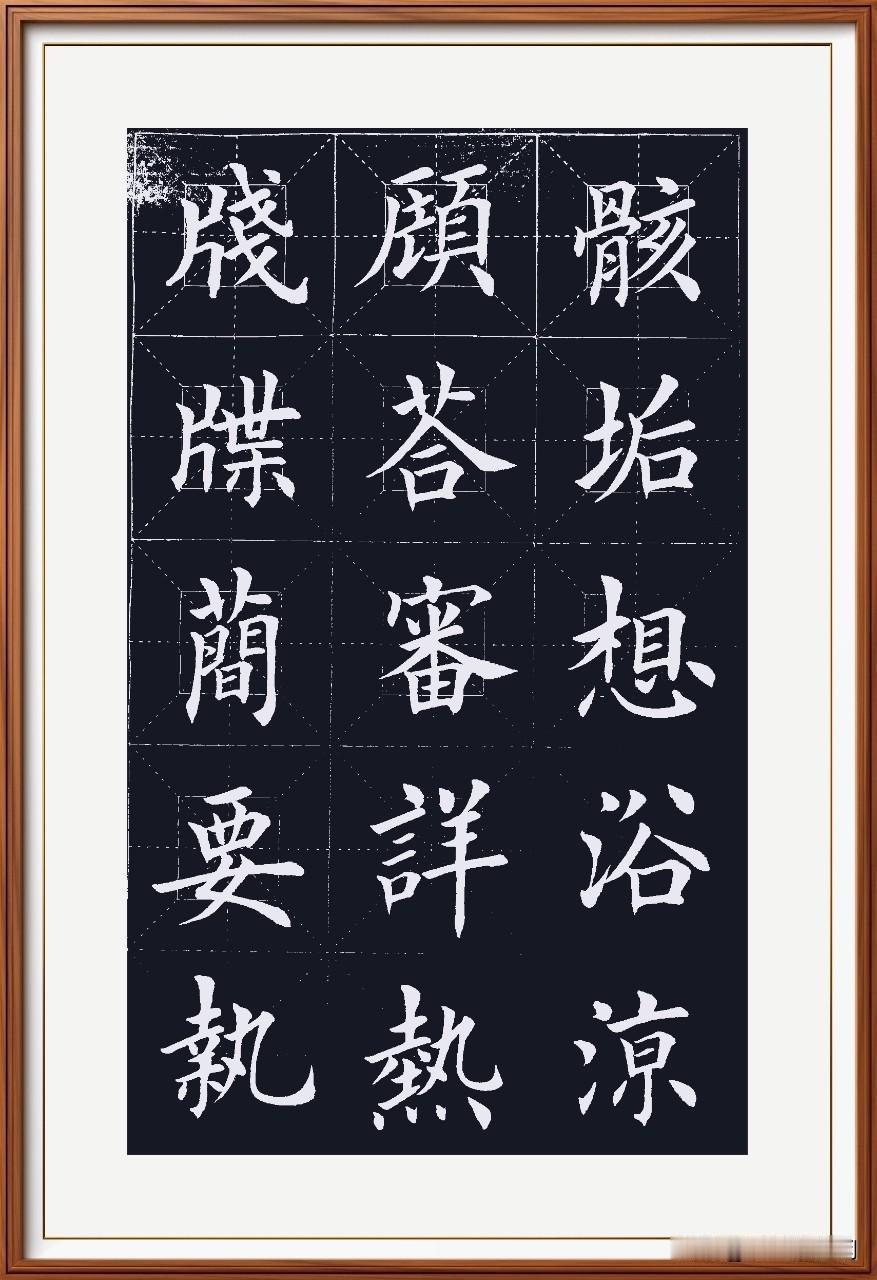雨刚刚停了一点，外面人很多！