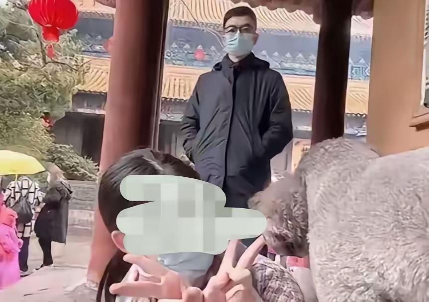 我问了香港的朋友，
​出事后，那个胚胎男还能顺利获批香港优才计划申请吗？
​朋友