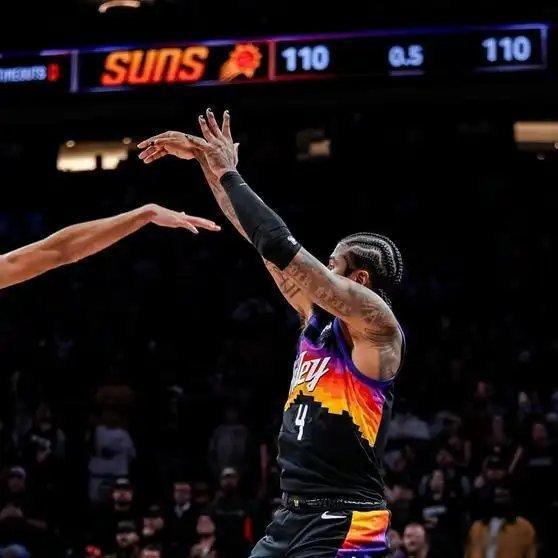 《【🔥百度热搜】开年最强绝杀！杰伦格林1.1秒压哨三分绝杀》播放量：2.1万点