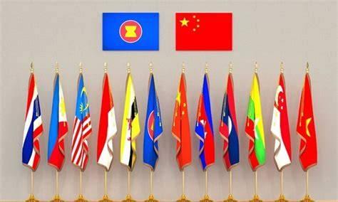 中国东盟35年：利益绑定比选边站更稳
35年来，中国与东盟没有靠军事手段，而是通
