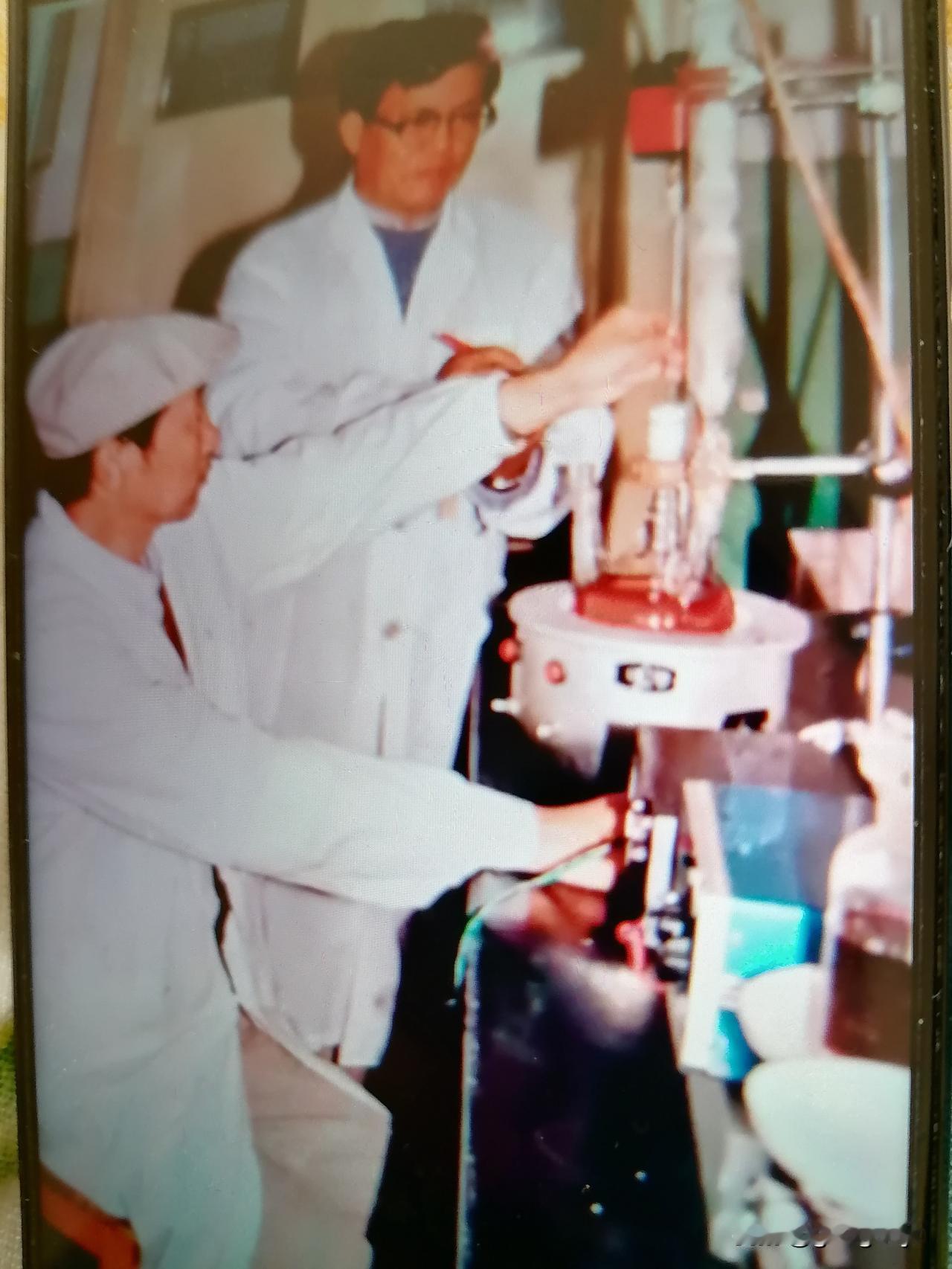 很多人问小学初中需要补课么?教育制度存在问题，唯分而不问德，家长愿子女分数高将考