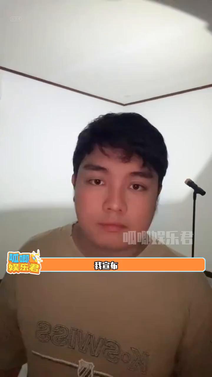 呱唧娱乐君。
我宣布，这是我目前看过最厉害的一场手势舞。