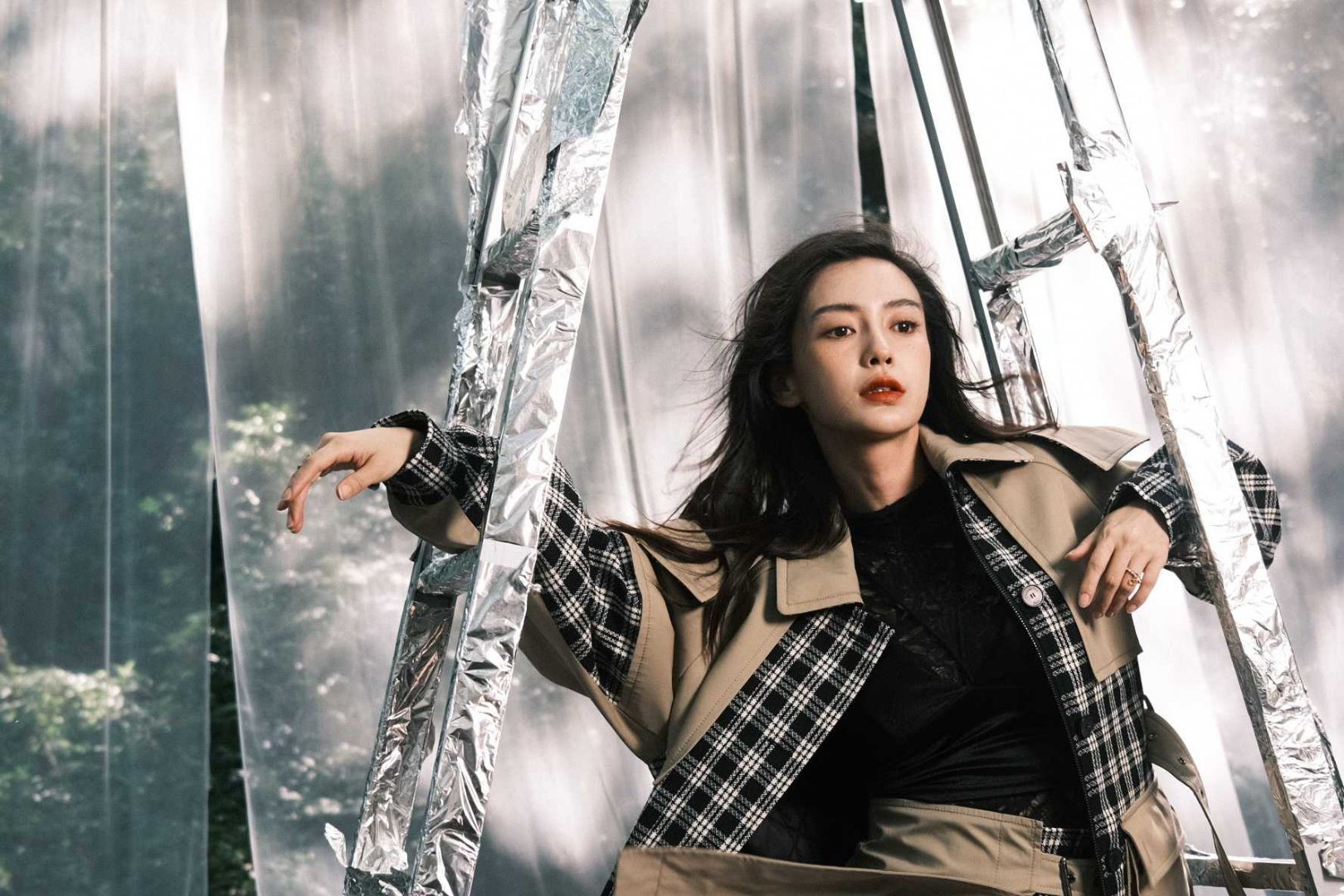 angelababy angelababy “你向往远方与自由，世人的定义徒增枷