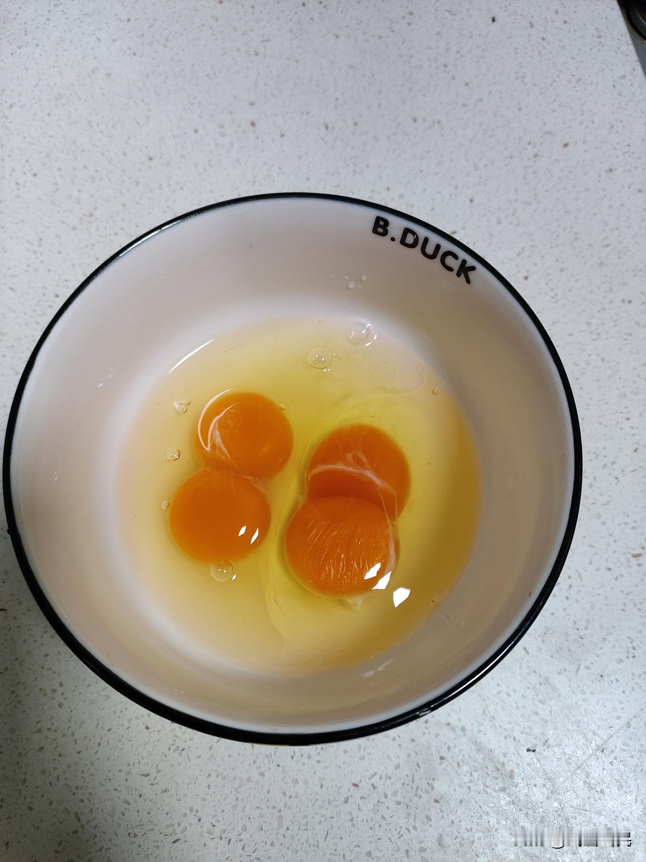 运气太好了，连续两个双黄蛋。