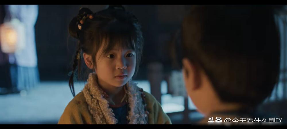 俞宝儿的童年，是真的暗无天日。
亲爹齐旻偏执到骨子里，用英雄救美的幌子，把他娘