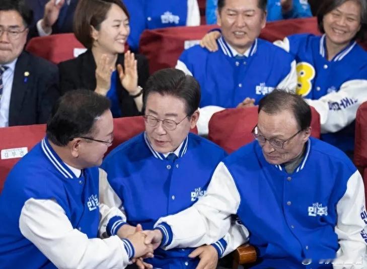 赌中国输的尹锡悦，自己先众叛亲离，中国的警告开始应验了？4年一届的韩国议会选举已