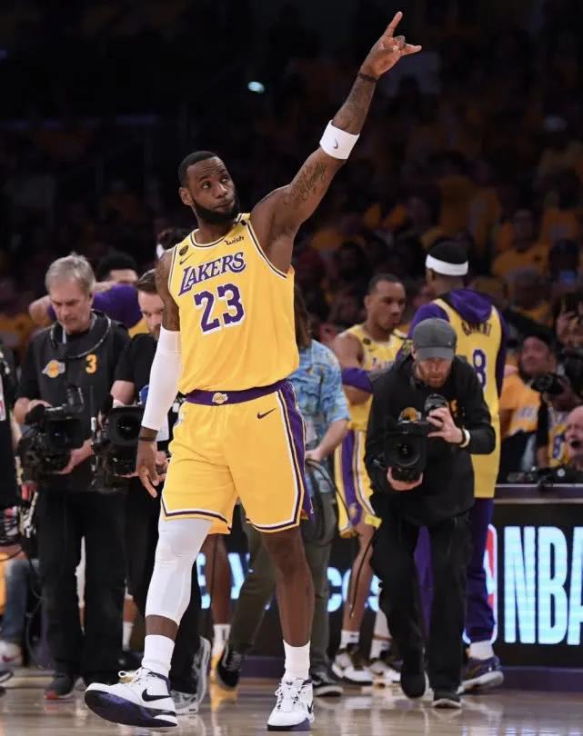 再过二十年，关于2010赛季～2023赛季的NBA你还会想起什么？
【会想起】

