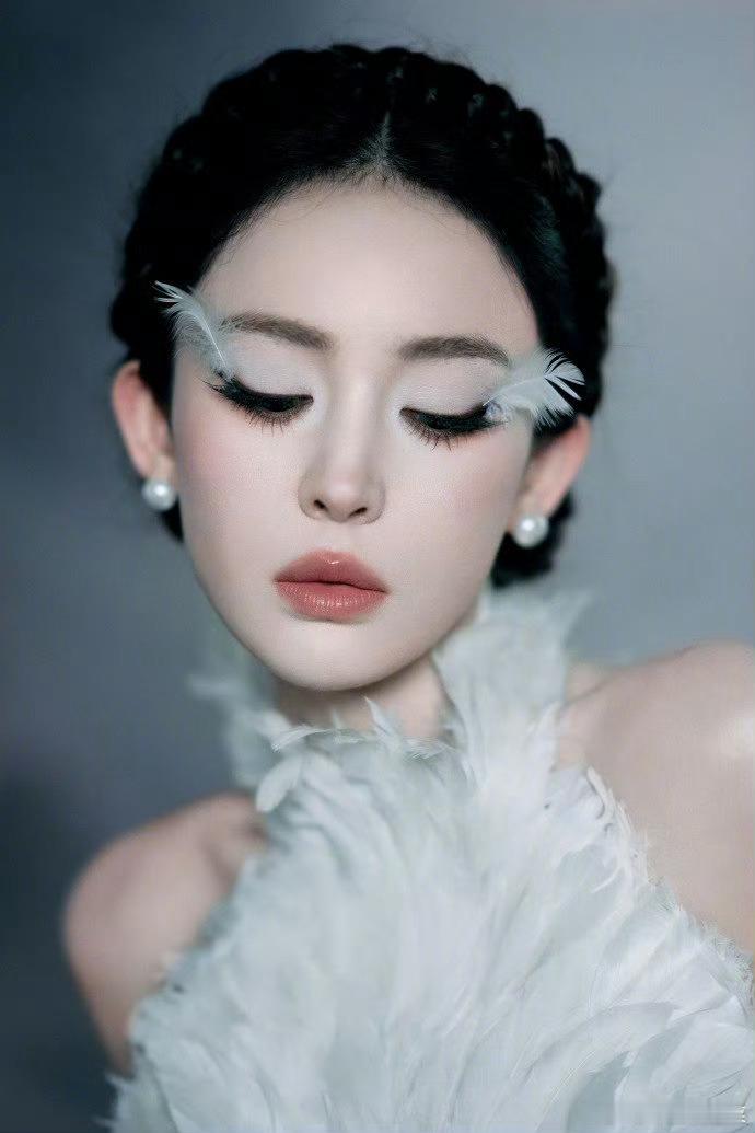 娜扎非常幸运遇见金宝和荣善宝娜扎感谢了赵宝刚导演 一段走心感言，藏着演员的珍惜，