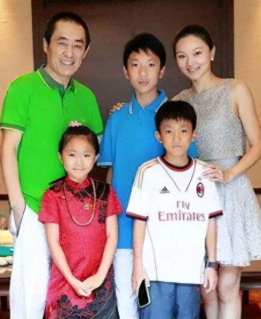 拒改国籍的5位艺人：宁缴千万巨款、一生不婚不娶，也要当中国人