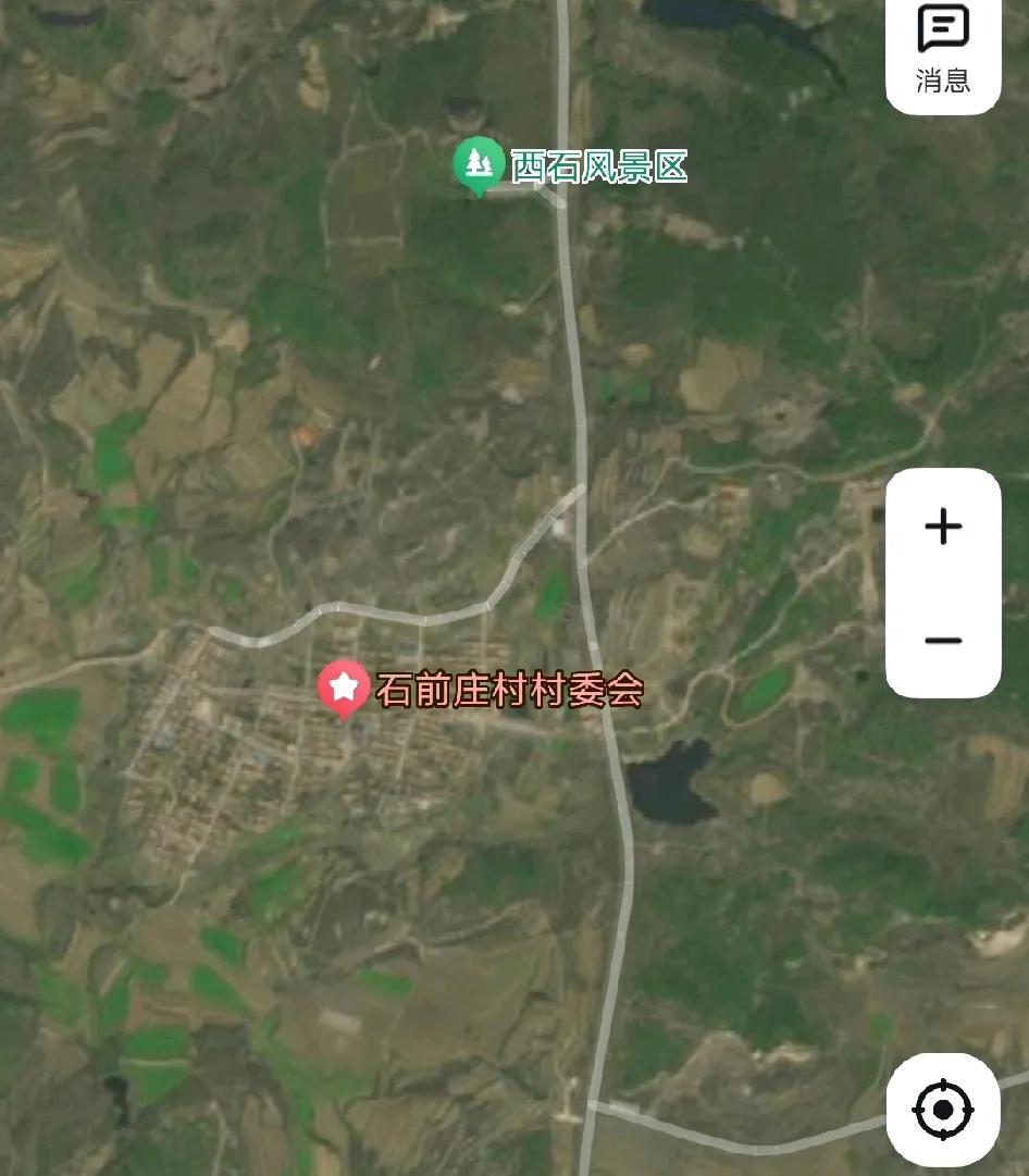石前庄村位于青岛胶州市洋河镇南部，距镇驻地5公里，艾山山脉西端。东邻李高庄，西与