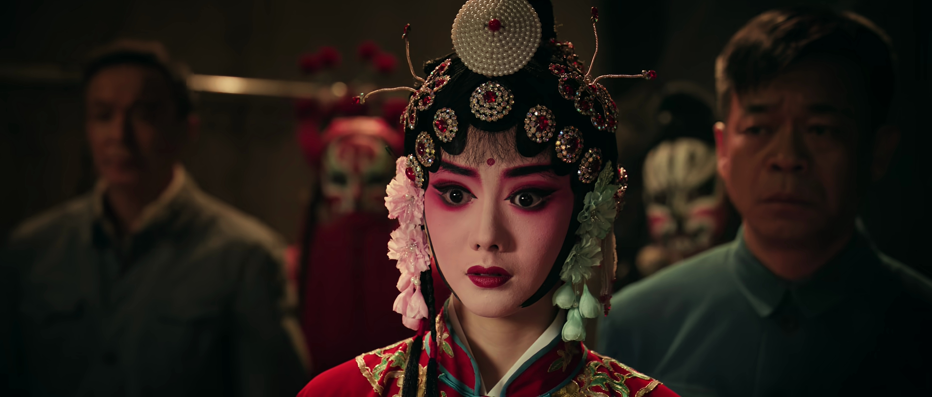 主角看得我好紧张怎么回事啊，易青娥第一次上台演出，我比她还紧张啊哈哈哈电视剧主角