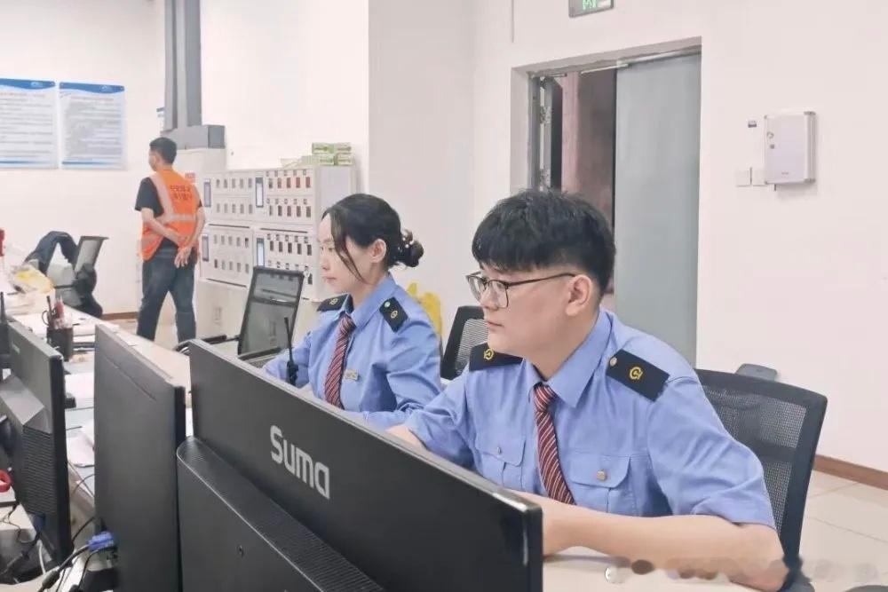 广西救灾离世小伙被认定见义勇为这个盛夏，广西洪灾的风雨里，一位29岁四川小伙的名