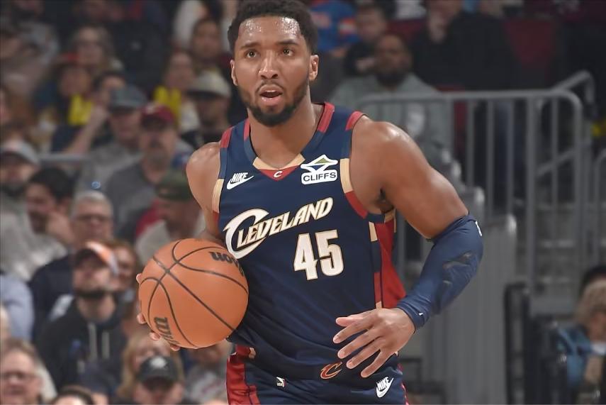 骑士vs爵士前瞻：米切尔能否手刃旧主？

北京时间3月31日上午9点，骑士将做客