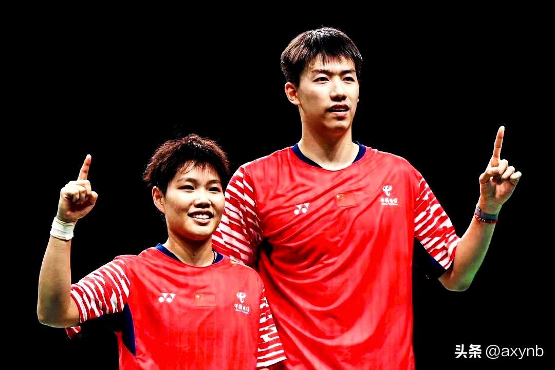 热烈祝贺中国(冯彦哲和黄东萍)晋级混双四强！

2026日本羽毛球公开赛，混双四