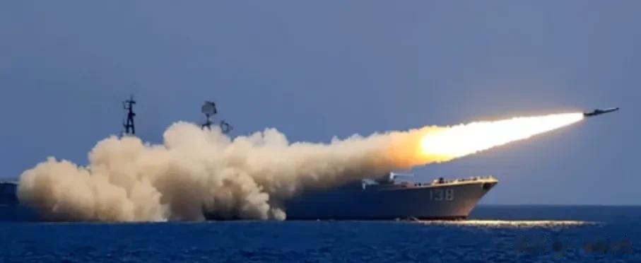 真把我国警告当空气？美舰闯入南海，被解放军导弹锁定，全程拉响警报

众所周知，和
