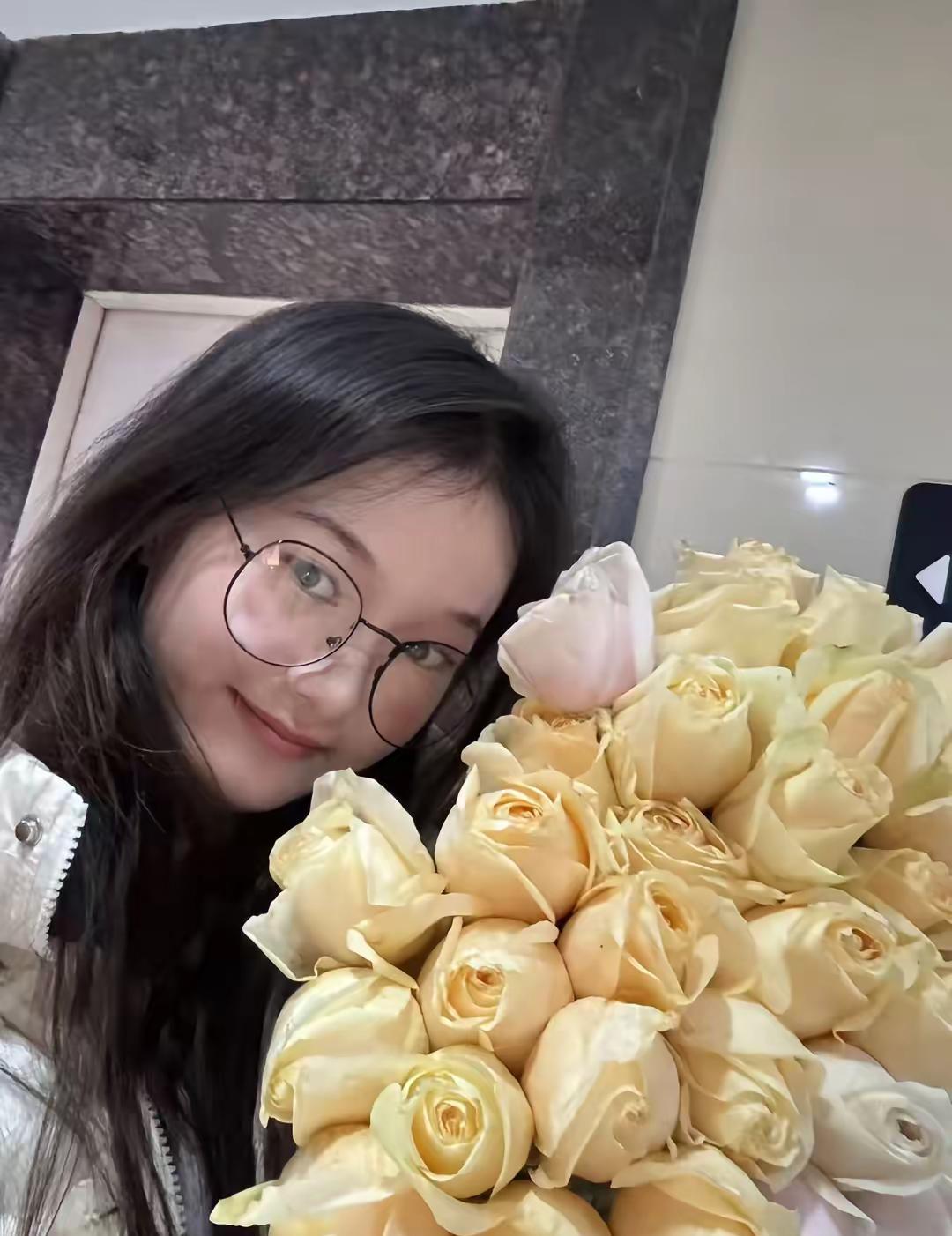 交大名单到手48小时不提钱，学籍作废？！

现在起每刷一次手机都算倒计时！

贫