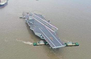“中国坐拥再多航母五代机也没用！戴旭早就点破了十分现实的难题：敌人打到家门口了，