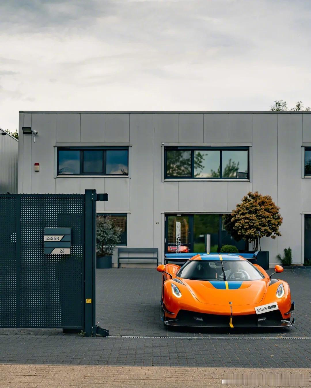 Koenigsegg Jesko Attack，橙色有点太哇塞了[流鼻血] ​​