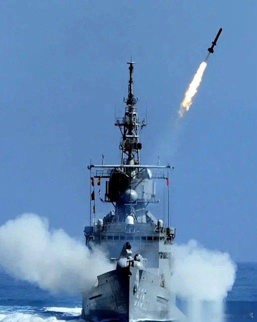 100亿。东西都快打包送上船了。你还搁这儿“强烈谴责”？说实话，都听腻了。耳朵早