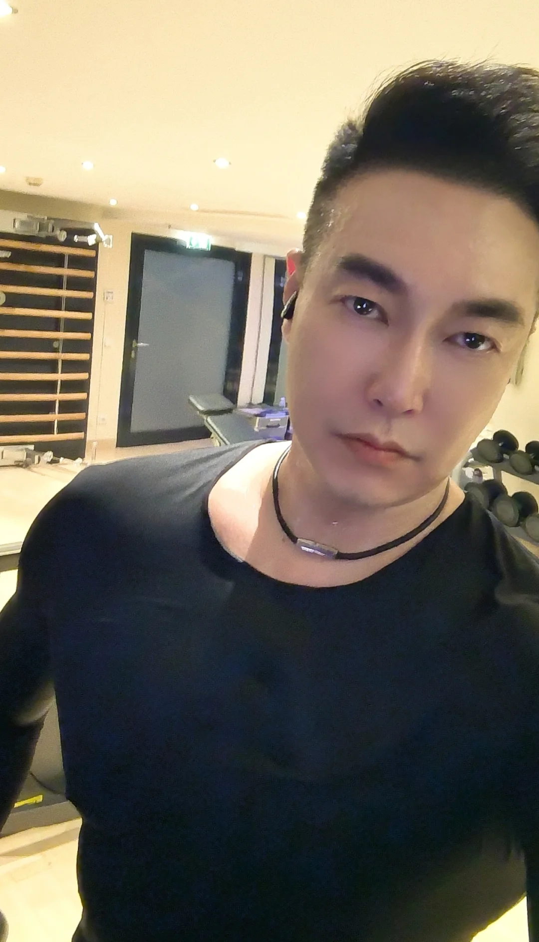 德国凌晨5点半的健身房