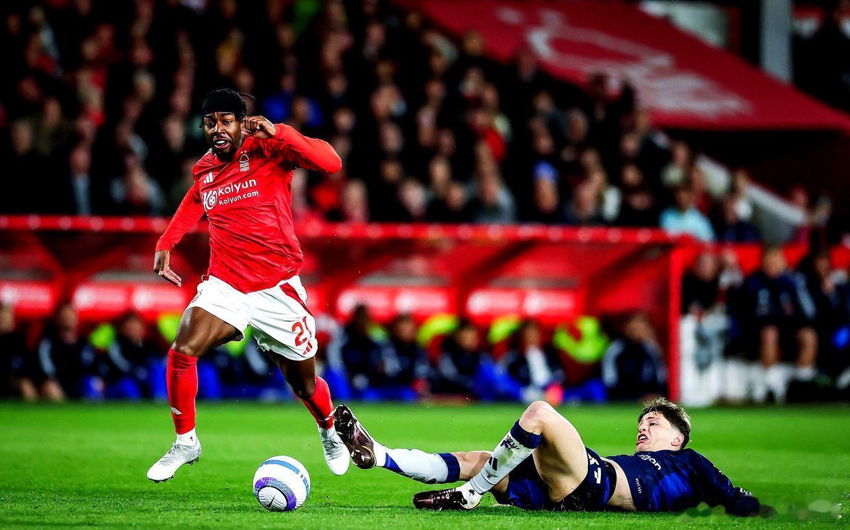 013 英超 桑德兰 VS 诺丁汉森林 方向：胜比分：1-0、1-1、2-0 进