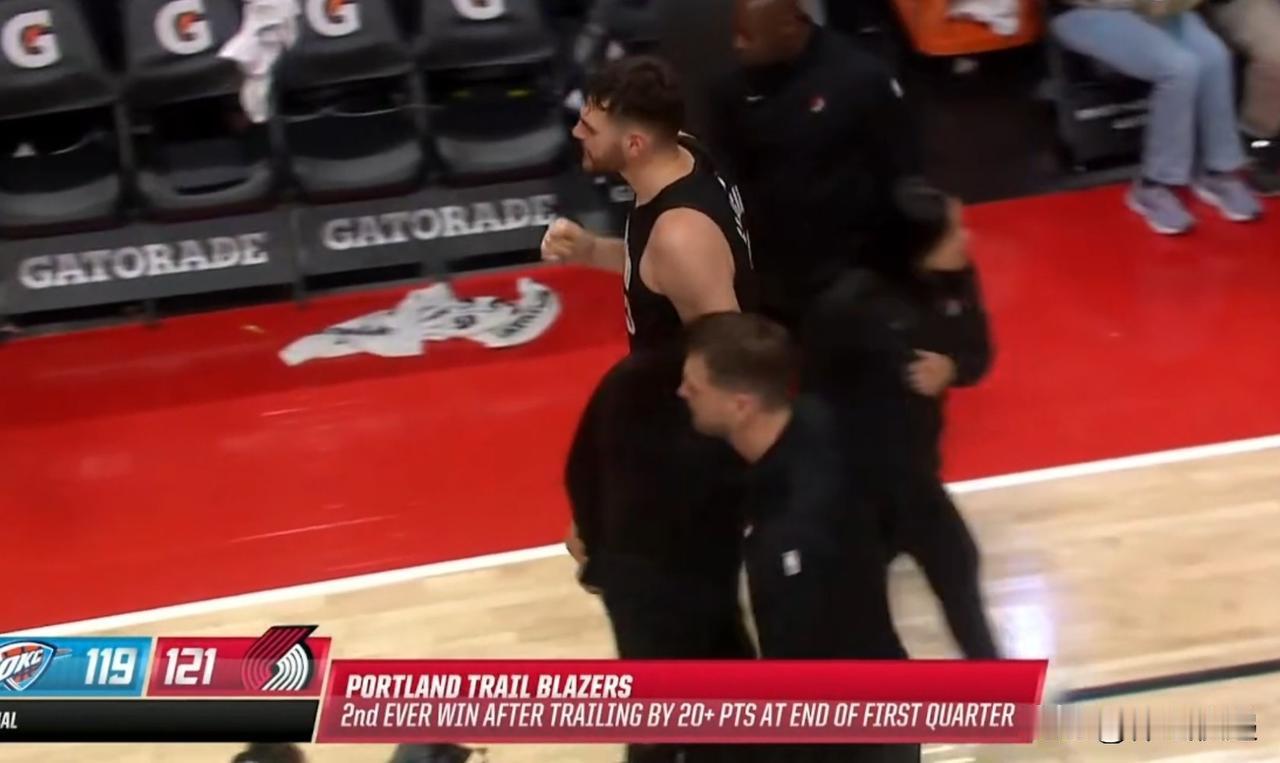 大冷！！！雷霆2分惜败开拓者收到赛季首败，亚历山大空砍30十。首节雷霆气势如虹，